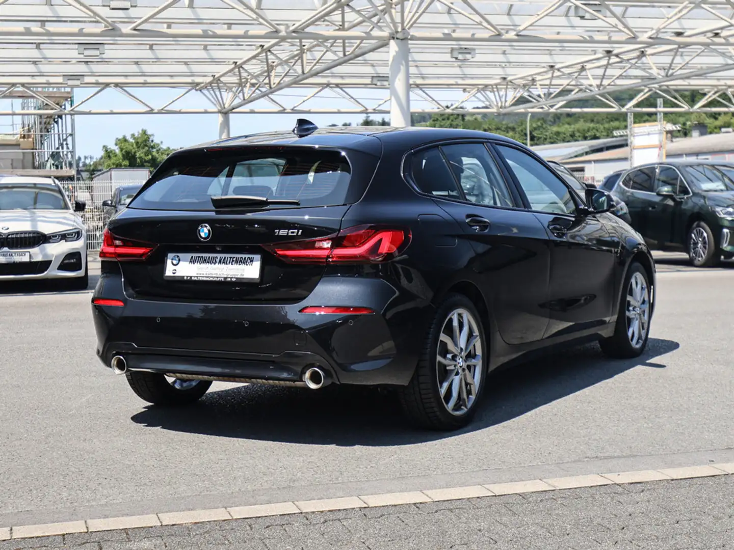 BMW 120 i Sport Line LED NAVI KAMERA SHZ PDC Nero - 2