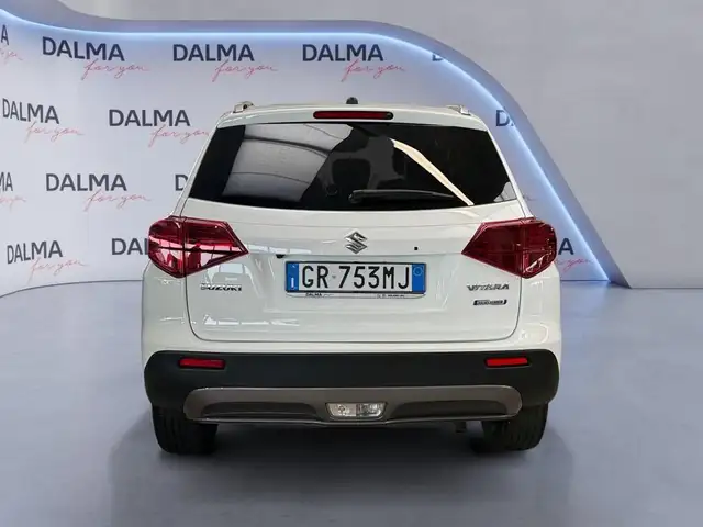Suzuki Vitara view 4