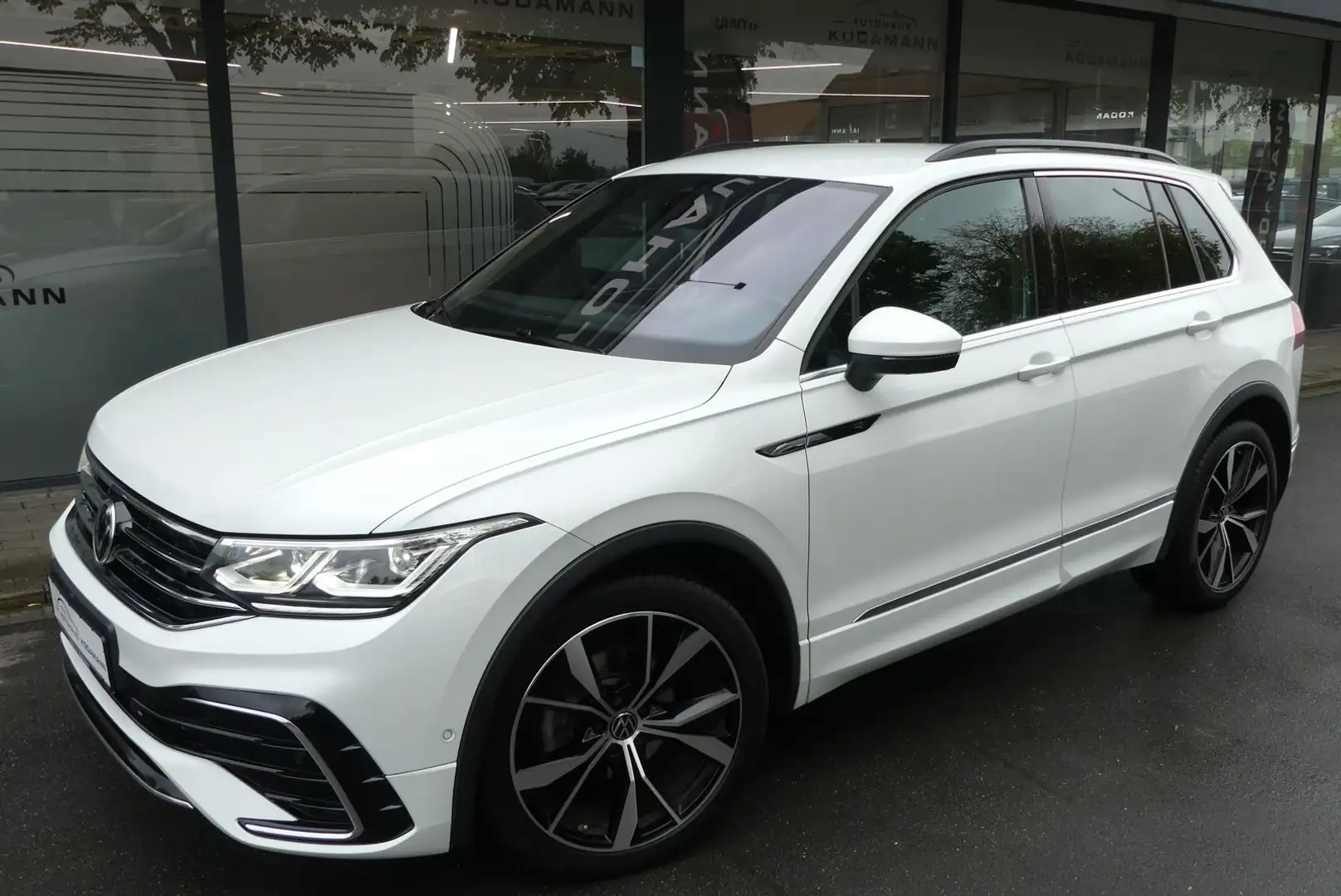 Volkswagen Tiguan R-Line 4Motion*Virtual*360°*HUD*AHK*20" Bianco - 2