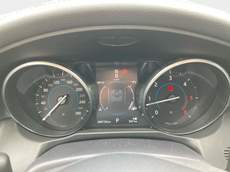Jaguar XF Prestige — photo 10