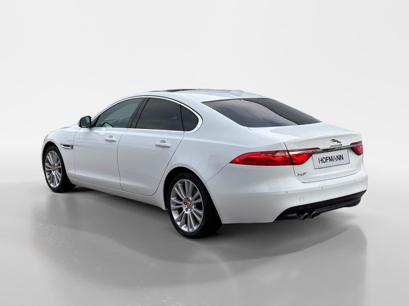 Jaguar XF Prestige — photo 5