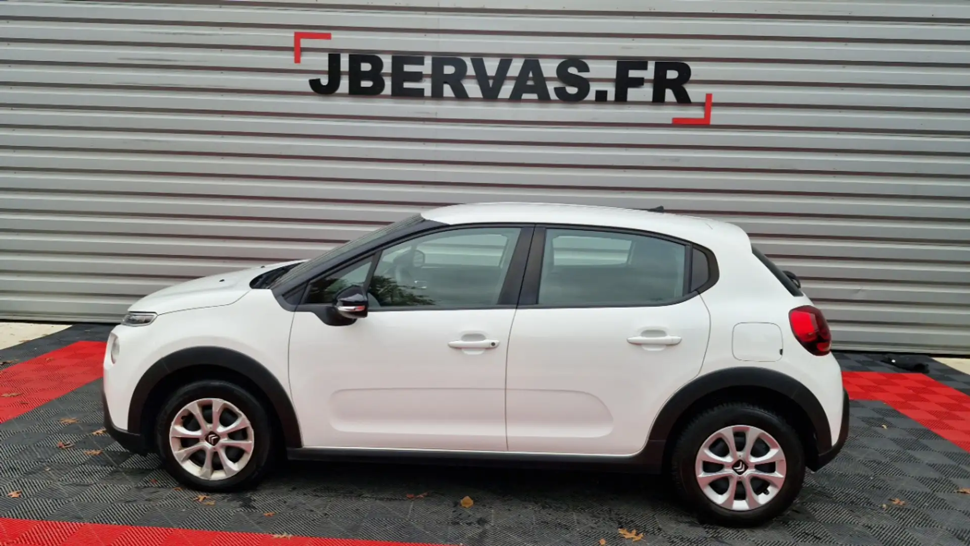 Citroen C3 PURETECH 82 SS BVM5 FEEL - 2