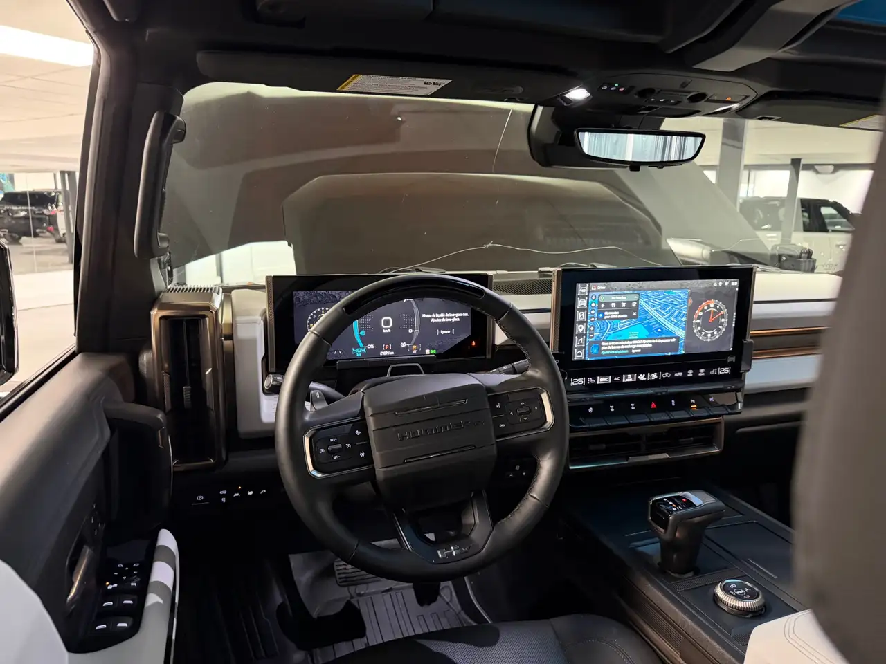 GMC HUMMER EV SUV снимка GMC HUMMER EV SUV