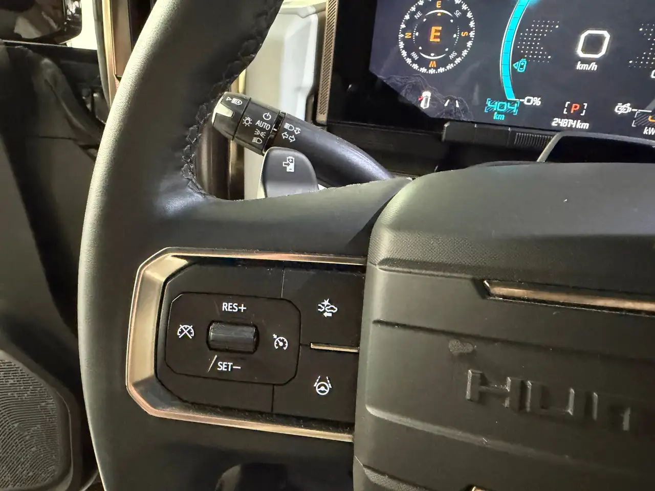 GMC HUMMER EV SUV снимка GMC HUMMER EV SUV