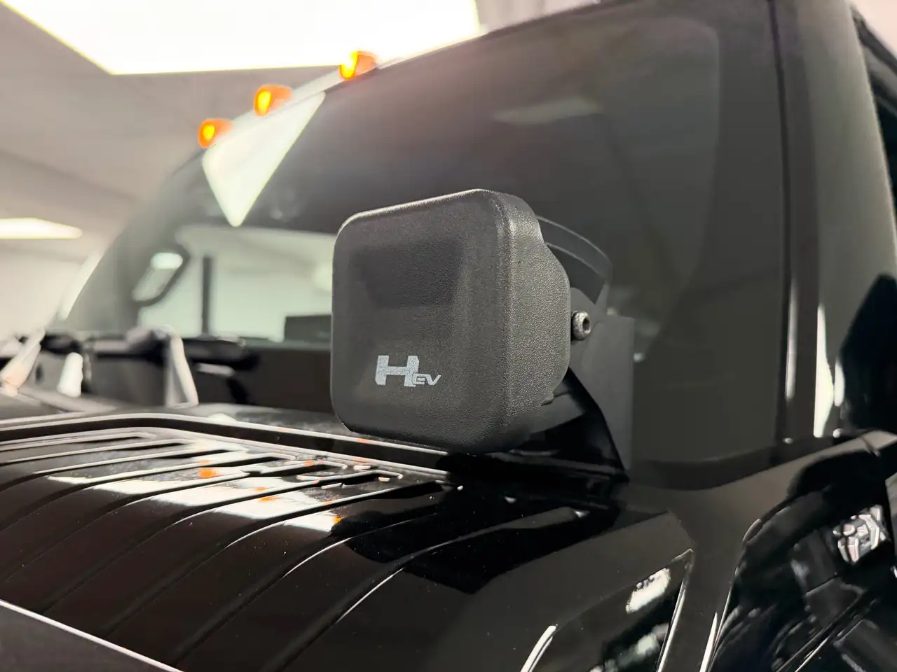 GMC HUMMER EV SUV снимка GMC HUMMER EV SUV