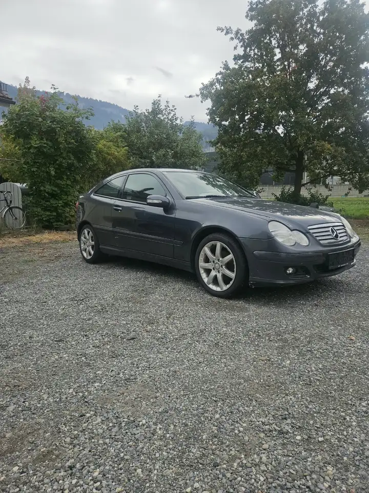 Mercedes-Benz C 200