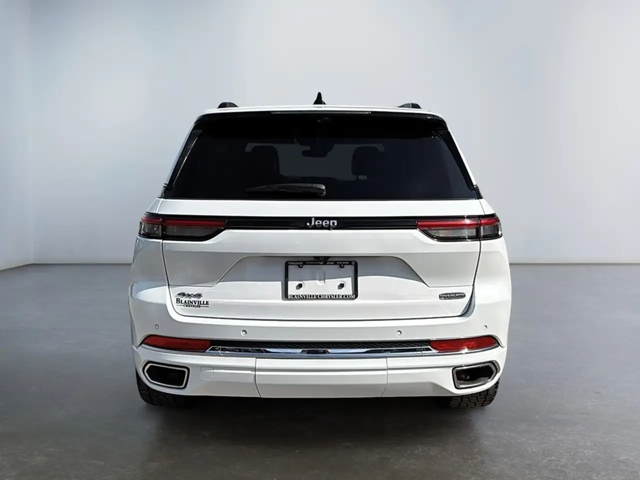 Jeep Grand Cherokee снимка Jeep Grand Cherokee