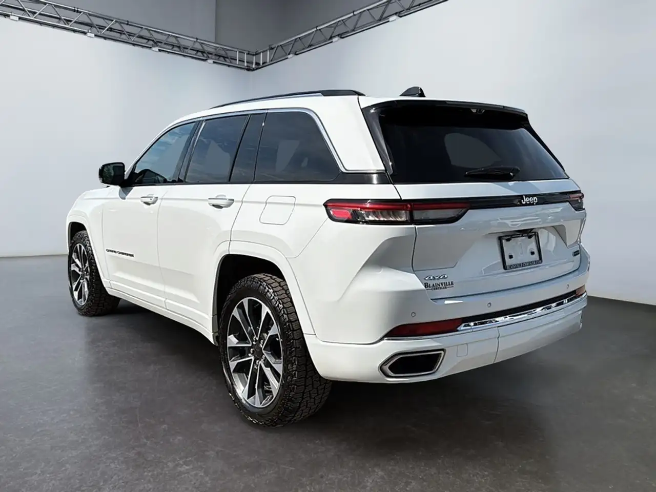 Jeep Grand Cherokee снимка Jeep Grand Cherokee