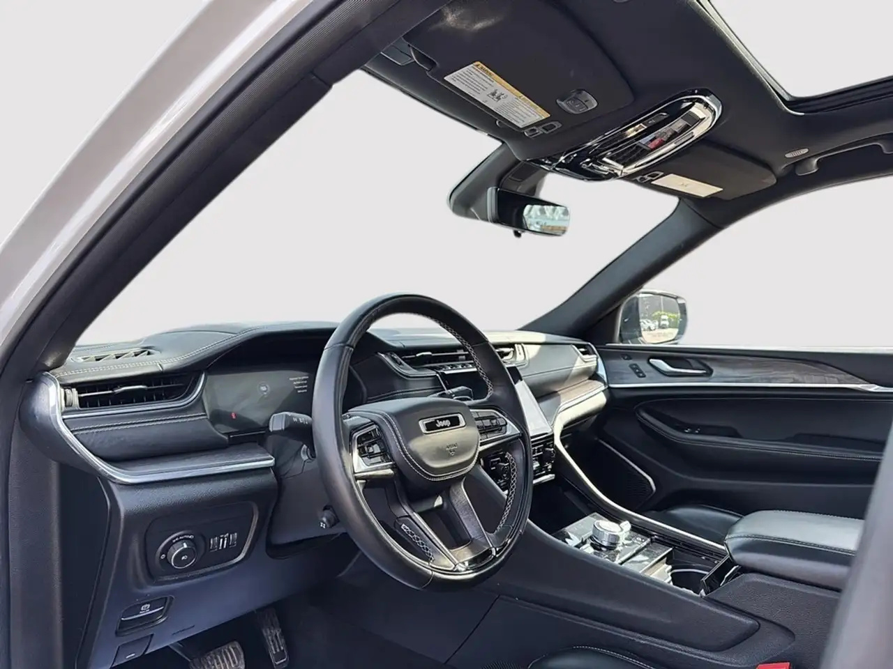 Jeep Grand Cherokee снимка Jeep Grand Cherokee