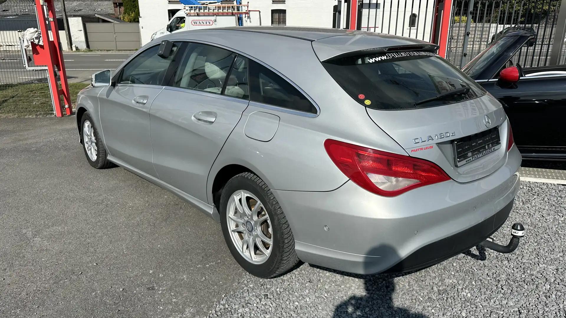Mercedes-Benz CLA 180 CLA 180 d Gris - 2
