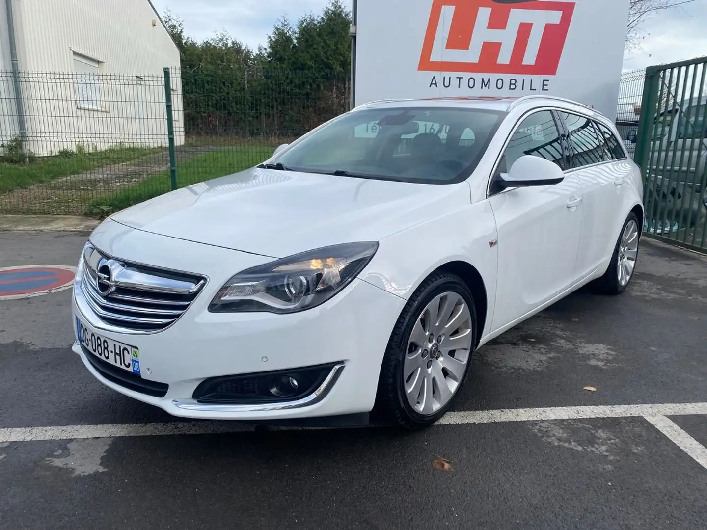 Opel Insignia 1.6 170ch sports tourer s Blanc - 1