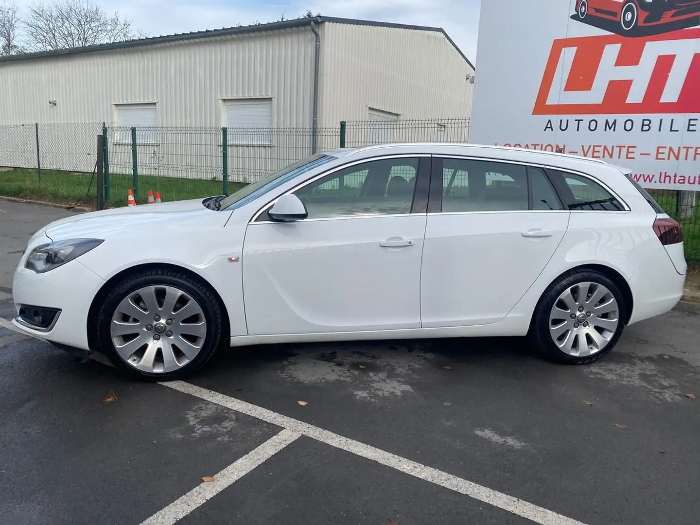Opel Insignia 1.6 170ch sports tourer s Blanc - 2