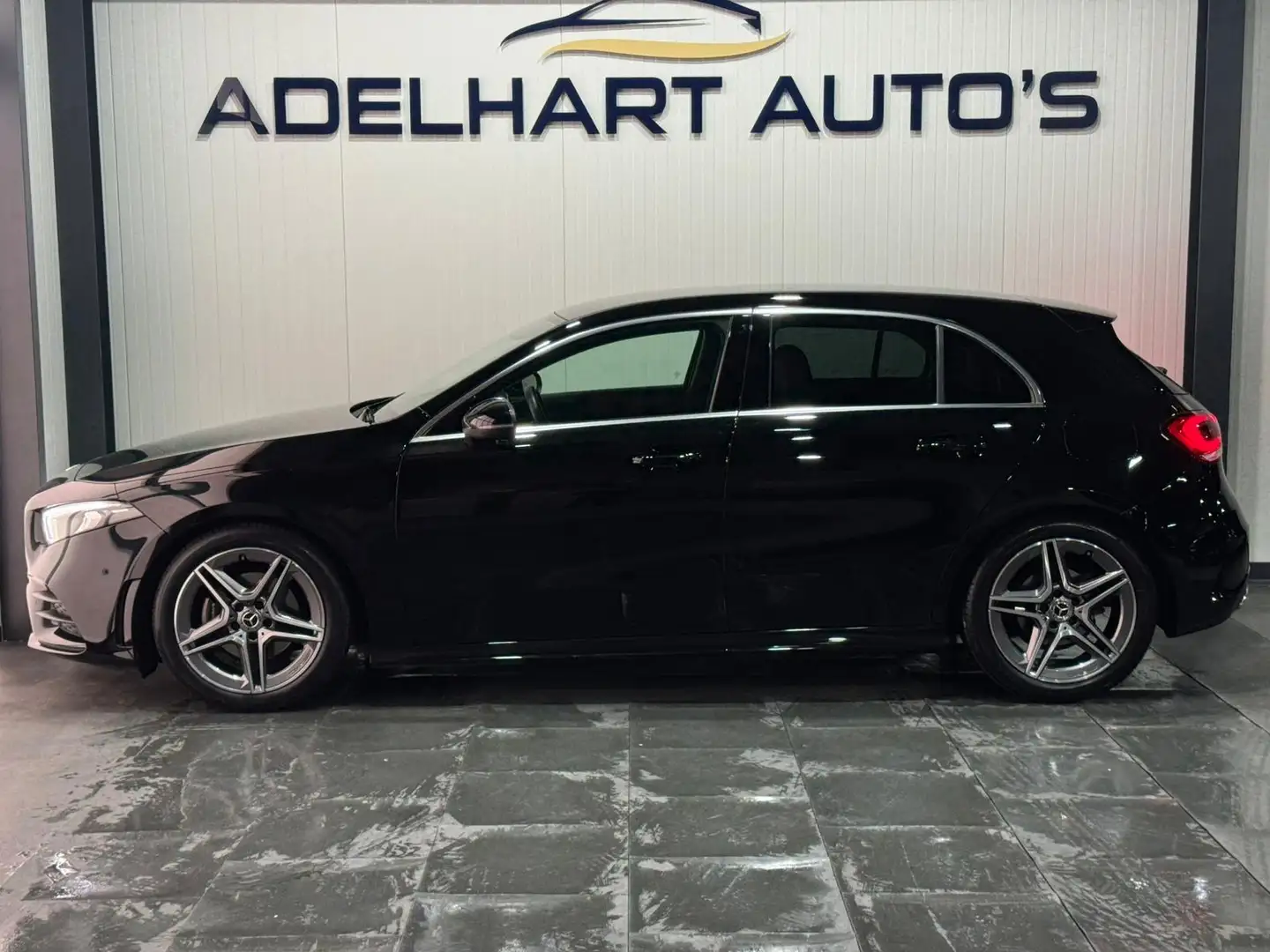 Mercedes-Benz A 180 Business Solution AMG Automaat / Navigatie full ma Noir - 2