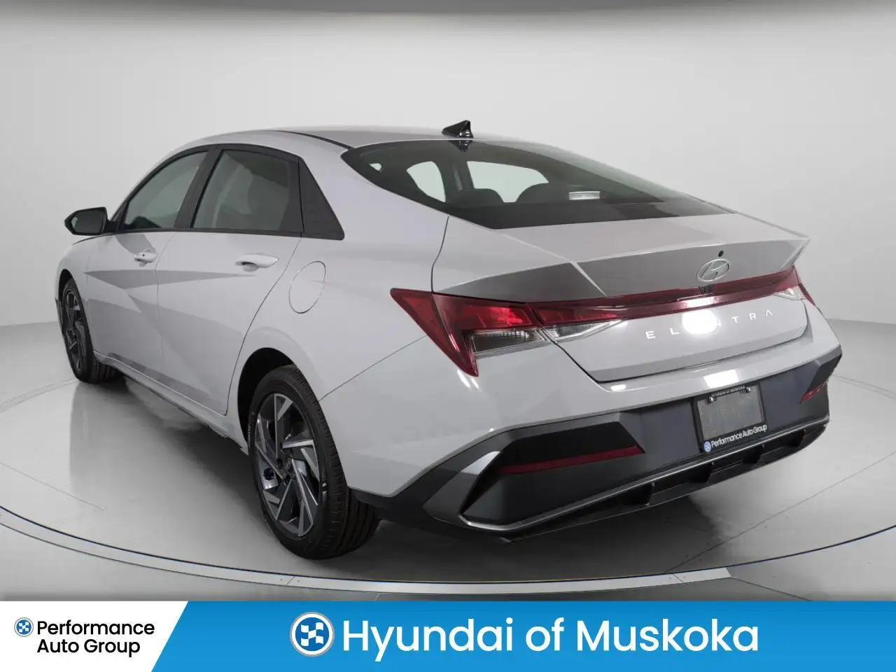 Hyundai ELANTRA снимка Hyundai ELANTRA