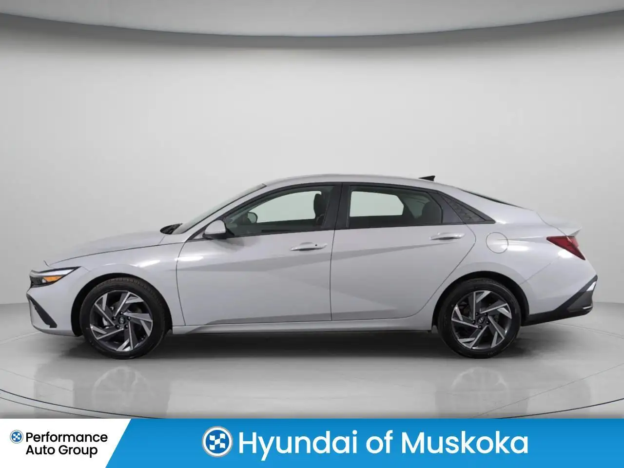 Hyundai ELANTRA снимка Hyundai ELANTRA