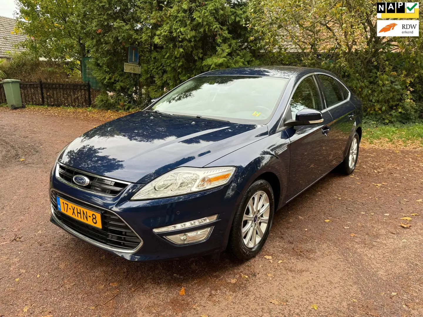 Ford Mondeo 1.6 EcoBoost Titanium / Navi / Airco / NAP / PDC / Bleu - 1