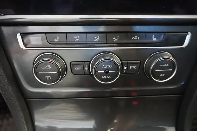 Volkswagen Golf view 15