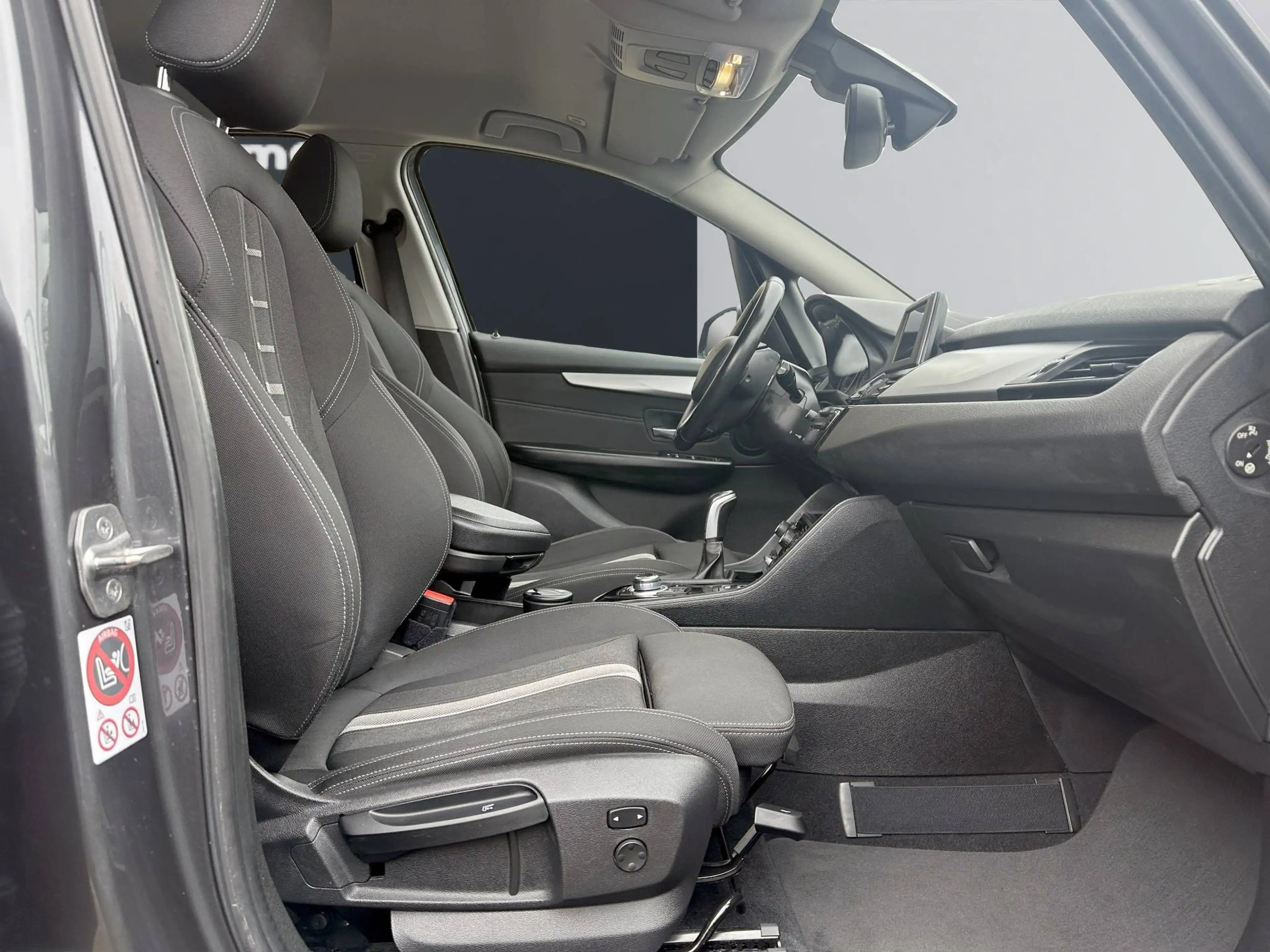 BMW 220 d Active Tourer 1.Hand — photo 9