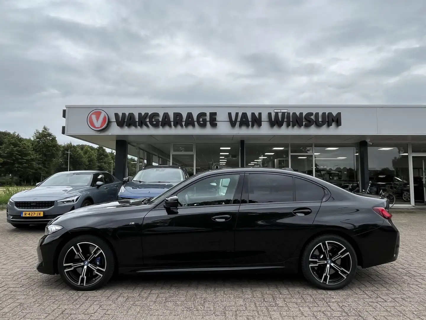 BMW 320 3-serie 320e M-Sport pakket Panodak Pdc Lmv Wegkla Schwarz - 2