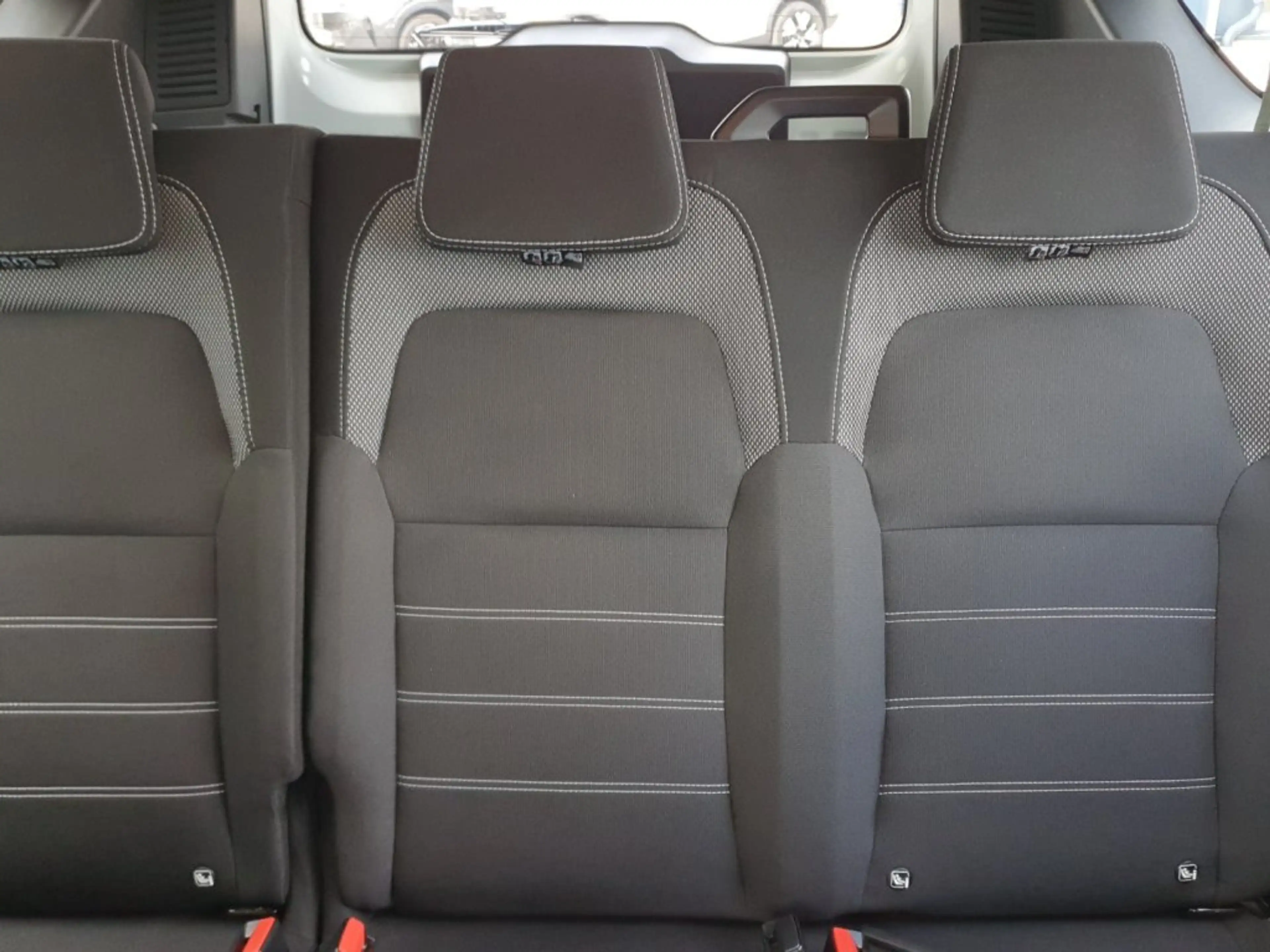 Dacia Jogger Expression TCe 110 — photo 13