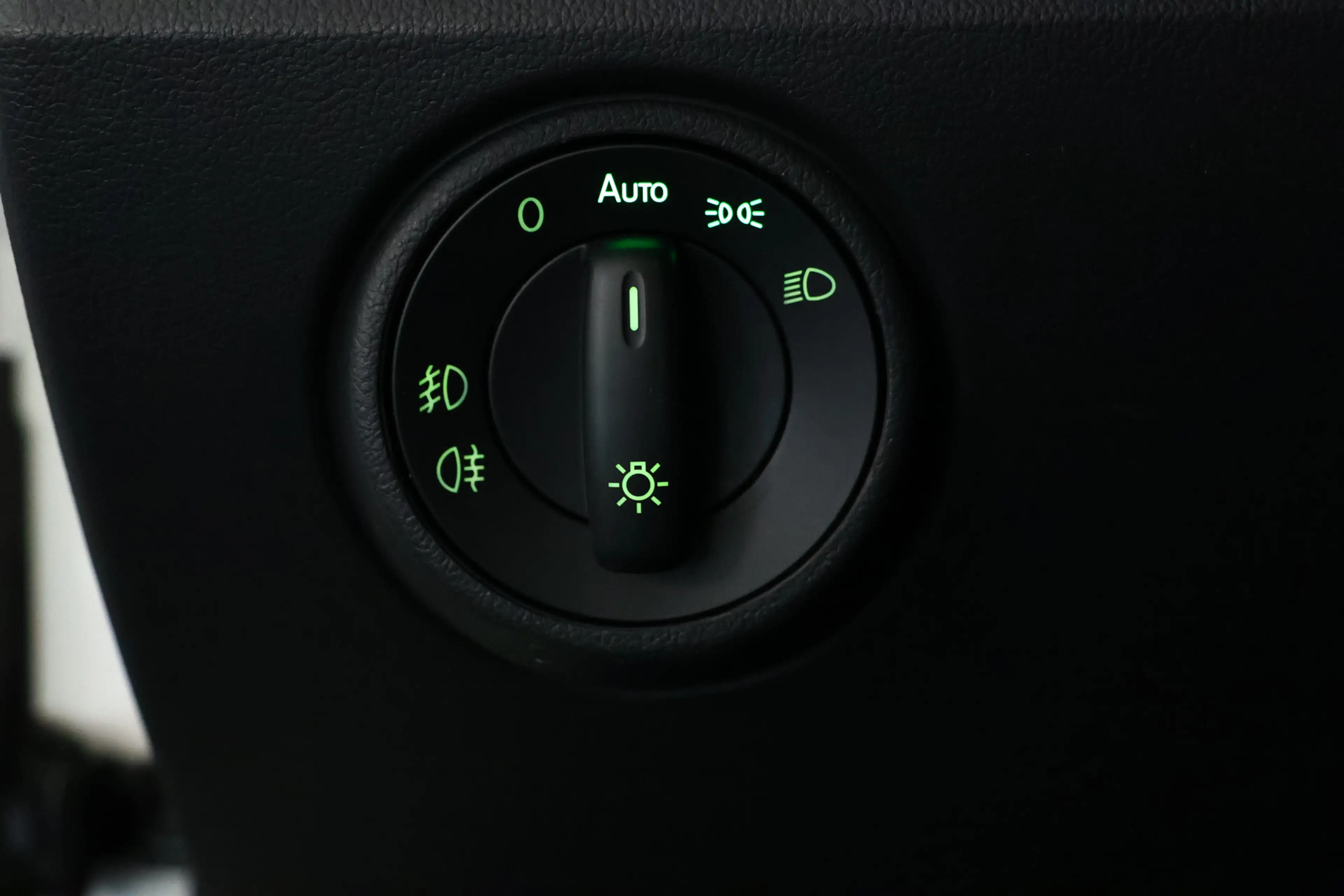 Skoda Citigo e-iV EV Style Cruisecontrol / Lane Assist / PDC — photo 19