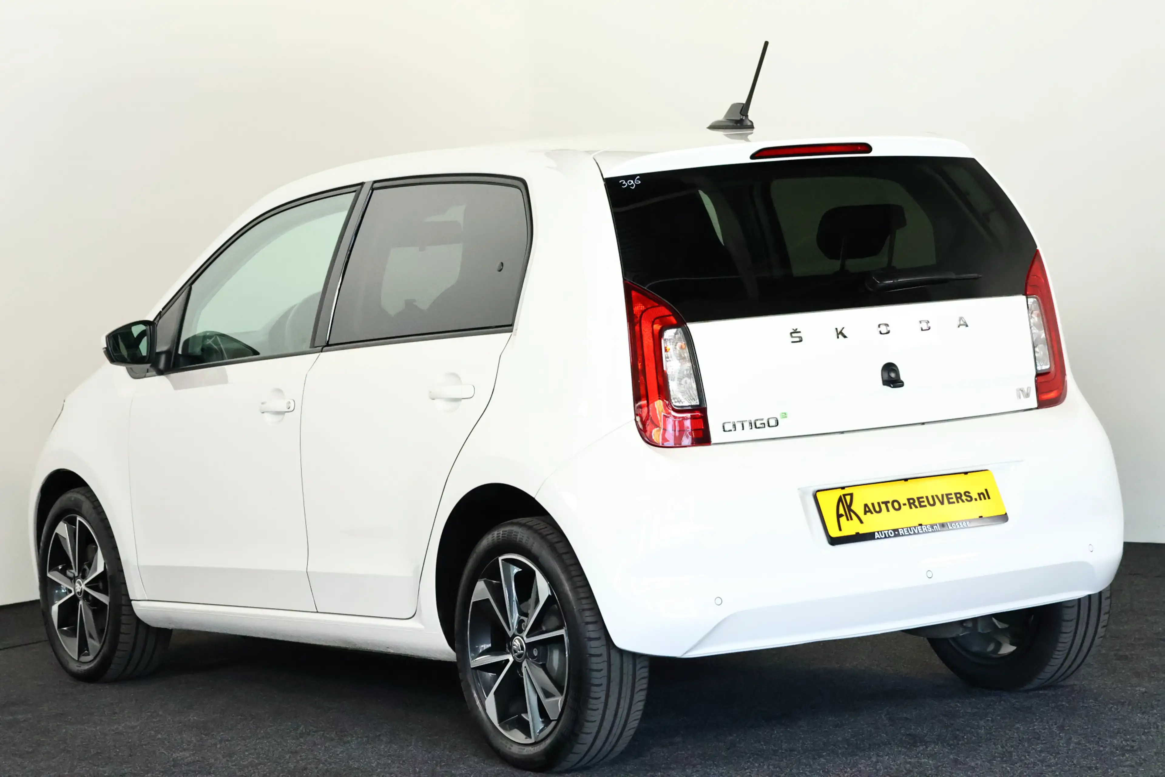 Skoda Citigo e-iV EV Style Cruisecontrol / Lane Assist / PDC — photo 6