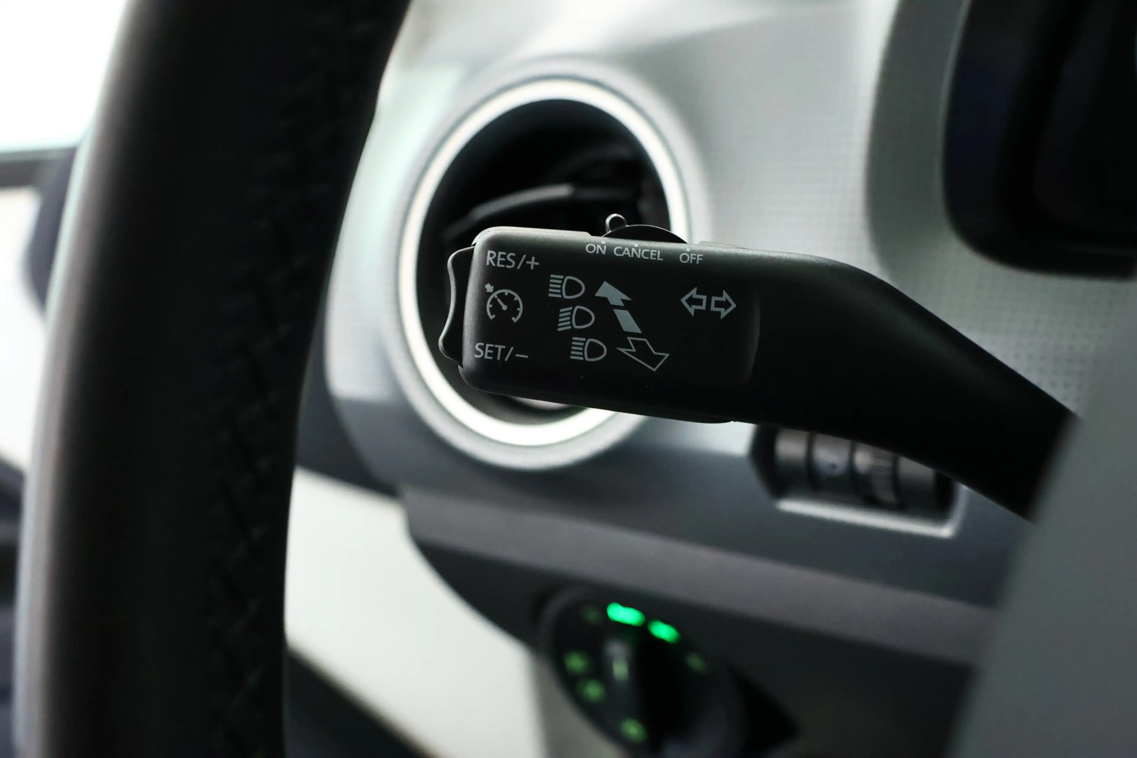 Skoda Citigo e-iV EV Style Cruisecontrol / Lane Assist / PDC — photo 21