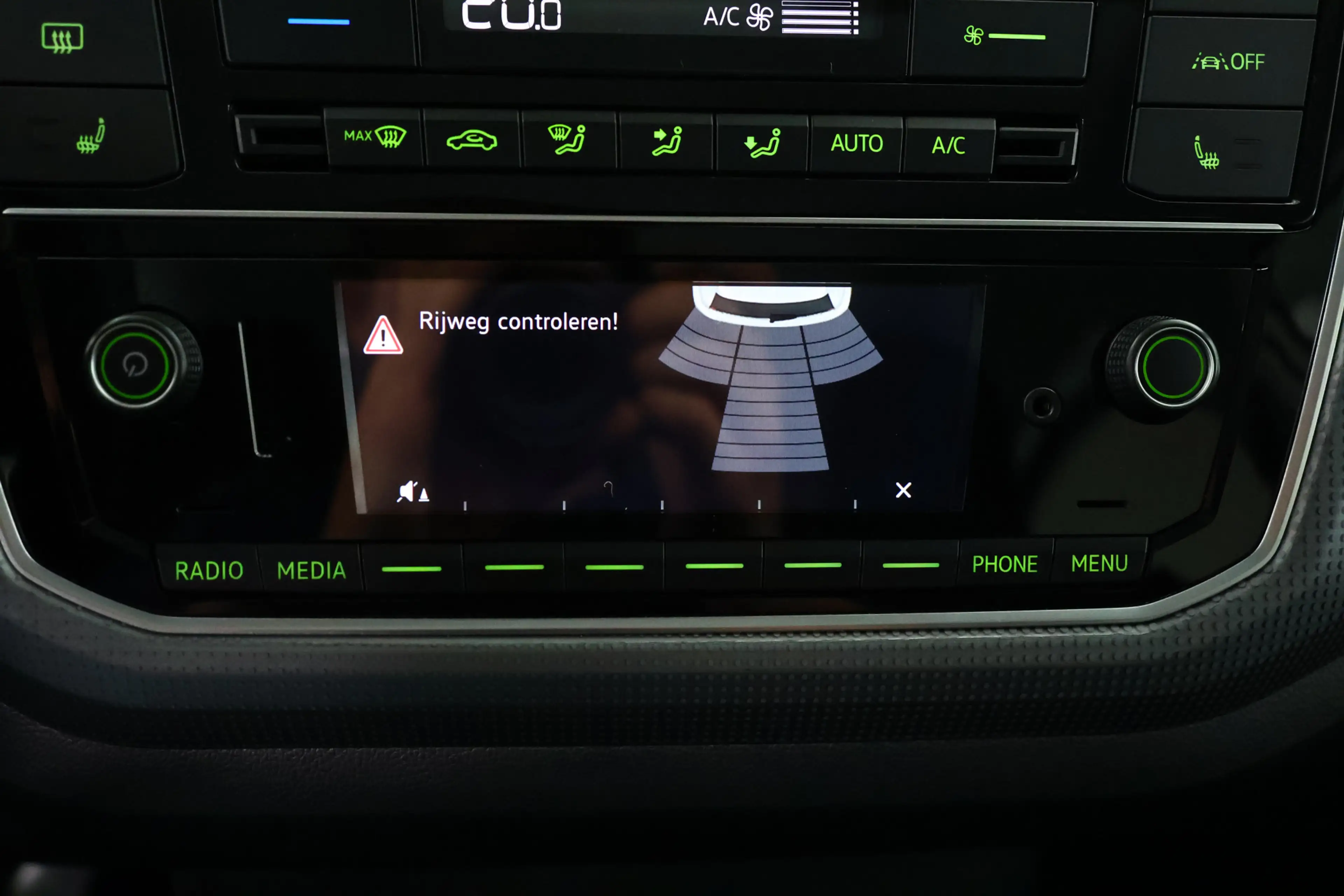 Skoda Citigo e-iV EV Style Cruisecontrol / Lane Assist / PDC — photo 24