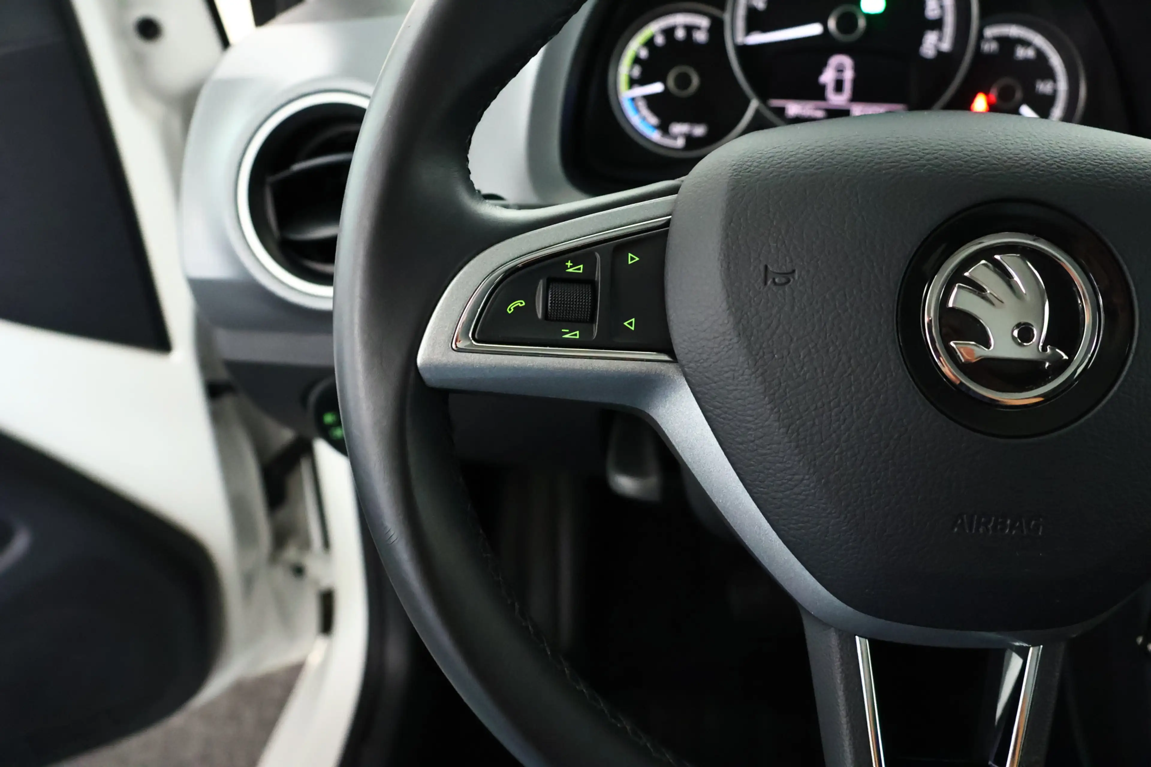 Skoda Citigo e-iV EV Style Cruisecontrol / Lane Assist / PDC — photo 20