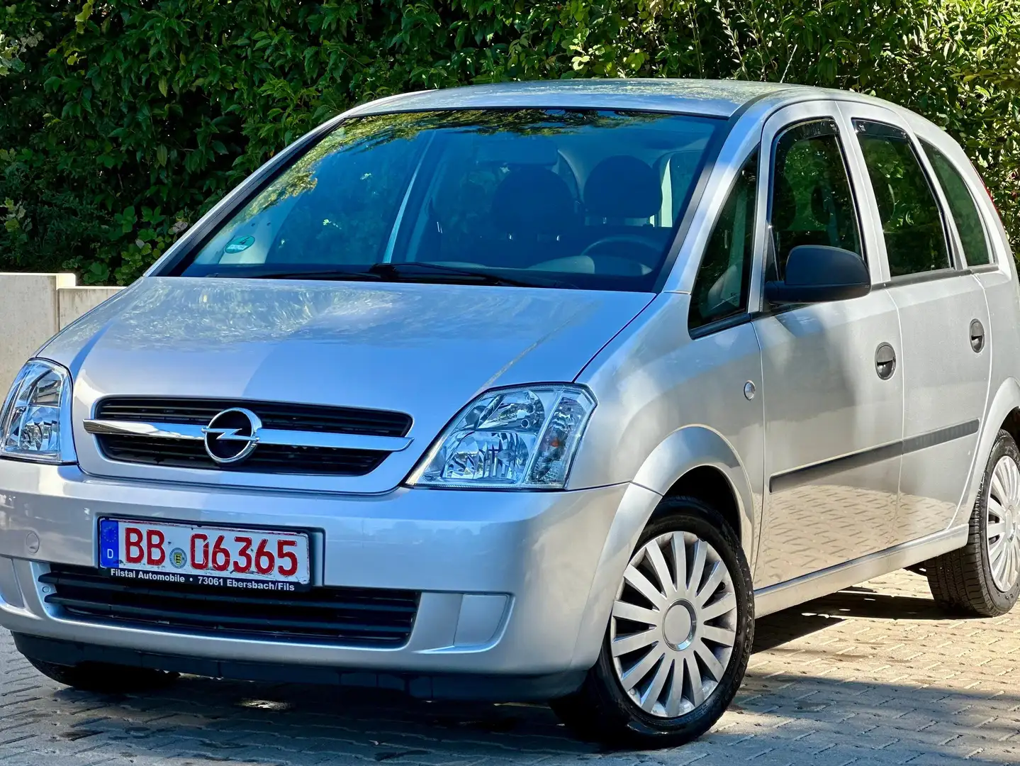 Opel Meriva TÜV NEU+SCHECKHEFT+69.000 KM+TOP ZUSTAND Grau - 1