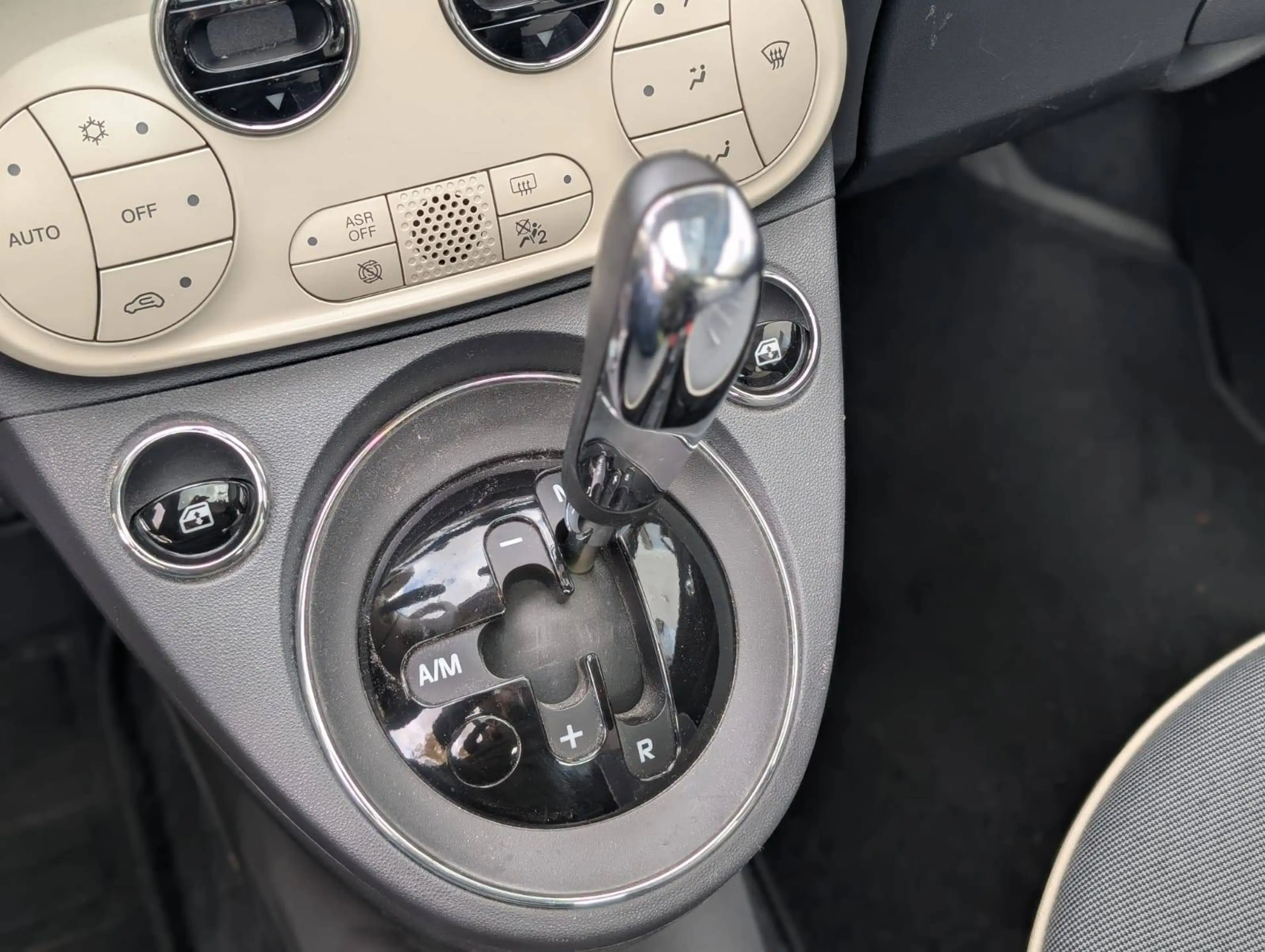 Fiat 500 Lounge — photo 15
