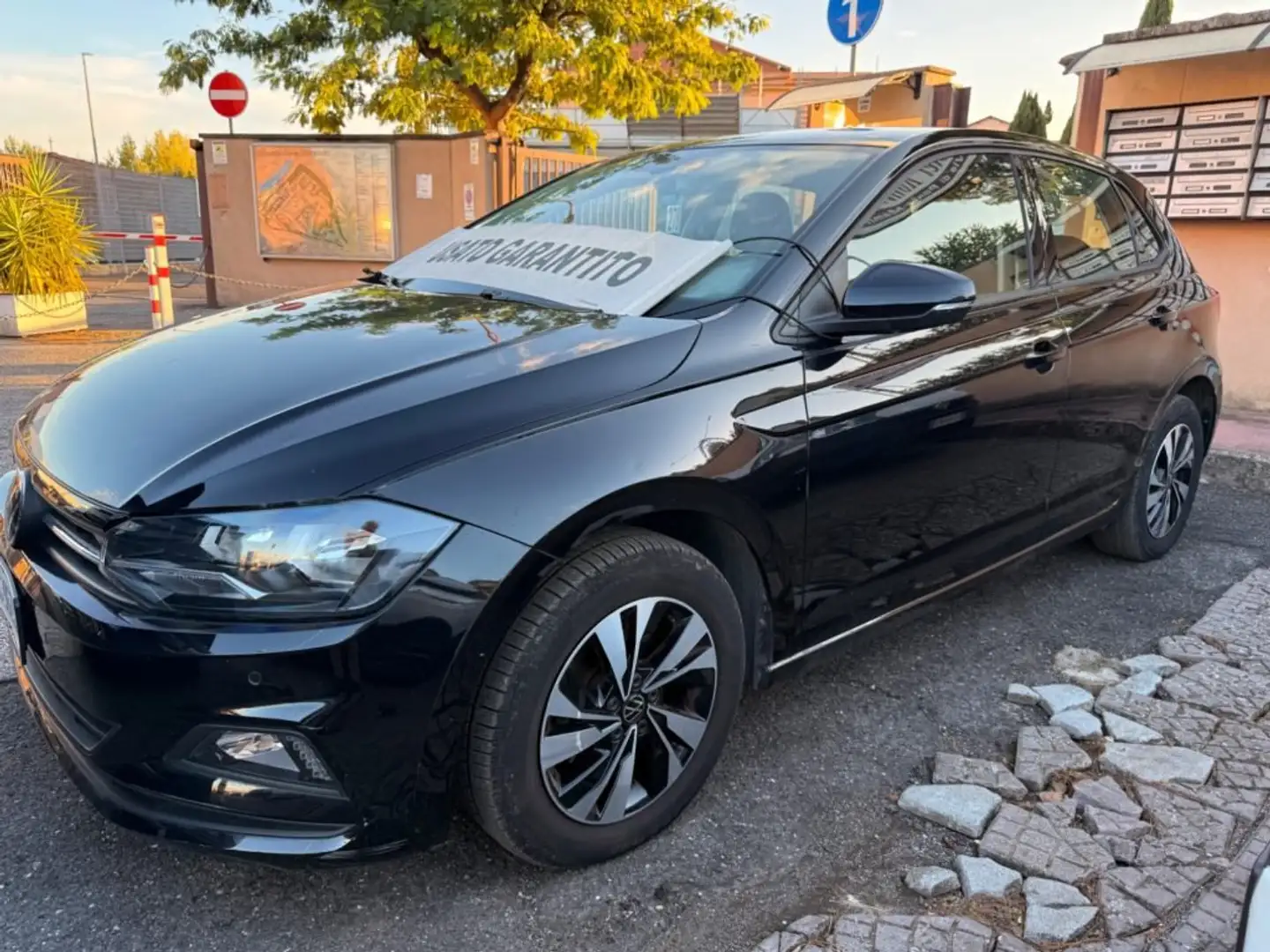 Volkswagen Polo 1.0 TSI 5p. Comfortline BlueMotion +GPL Noir - 1