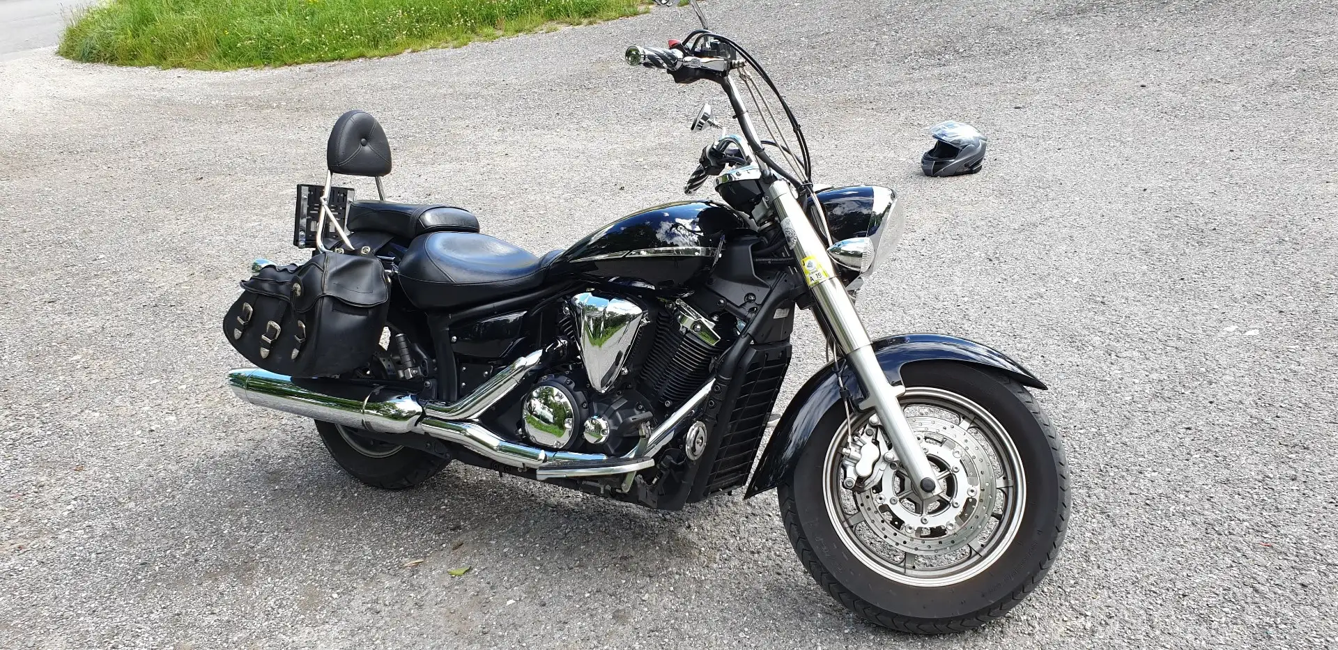 Yamaha XVS 1300 Negro - 1