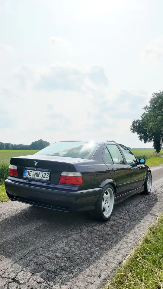 BMW 323i / M-Paket / technoviolett, foto 4