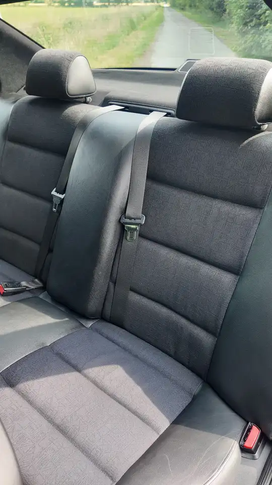 BMW 323i / M-Paket / technoviolett, foto 11