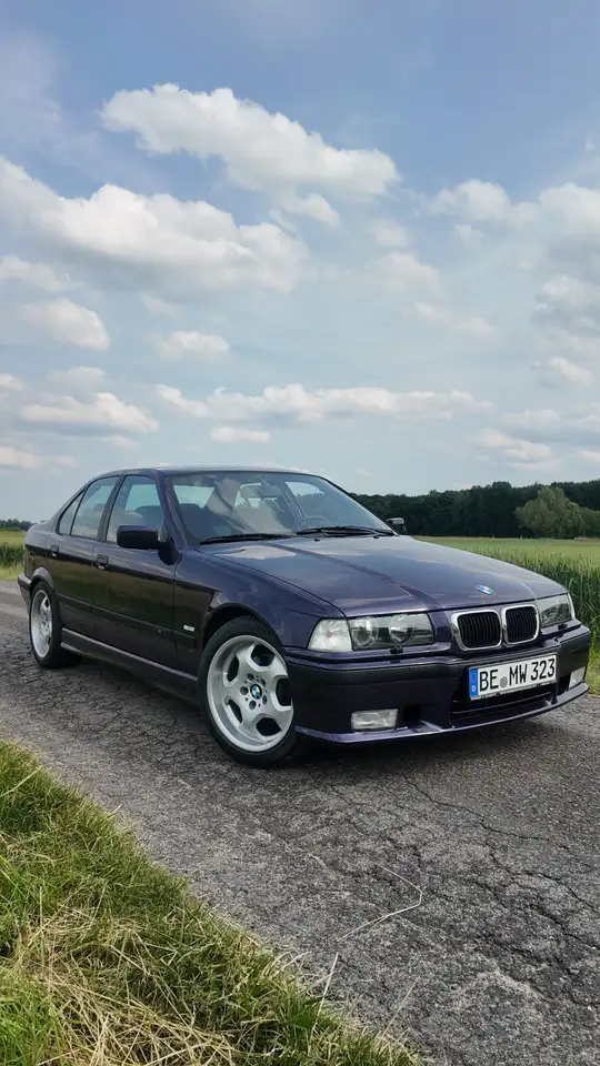BMW 323i / M-Paket / technoviolett, foto 3
