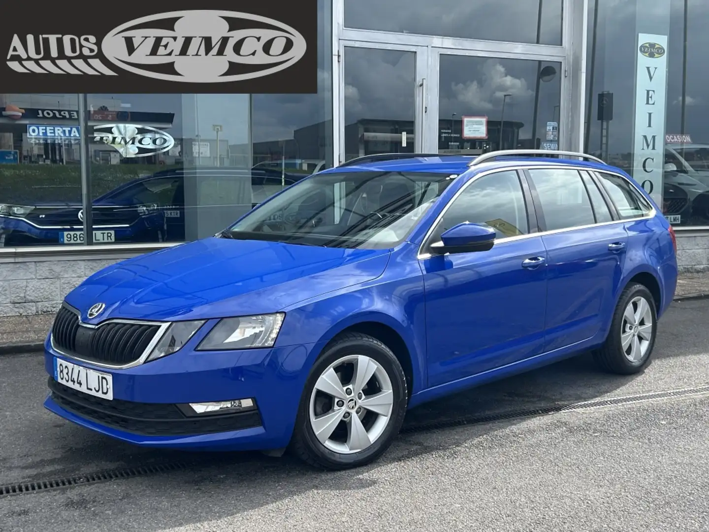 Skoda Octavia Combi 1.6TDI CR Ambition Bleu - 1