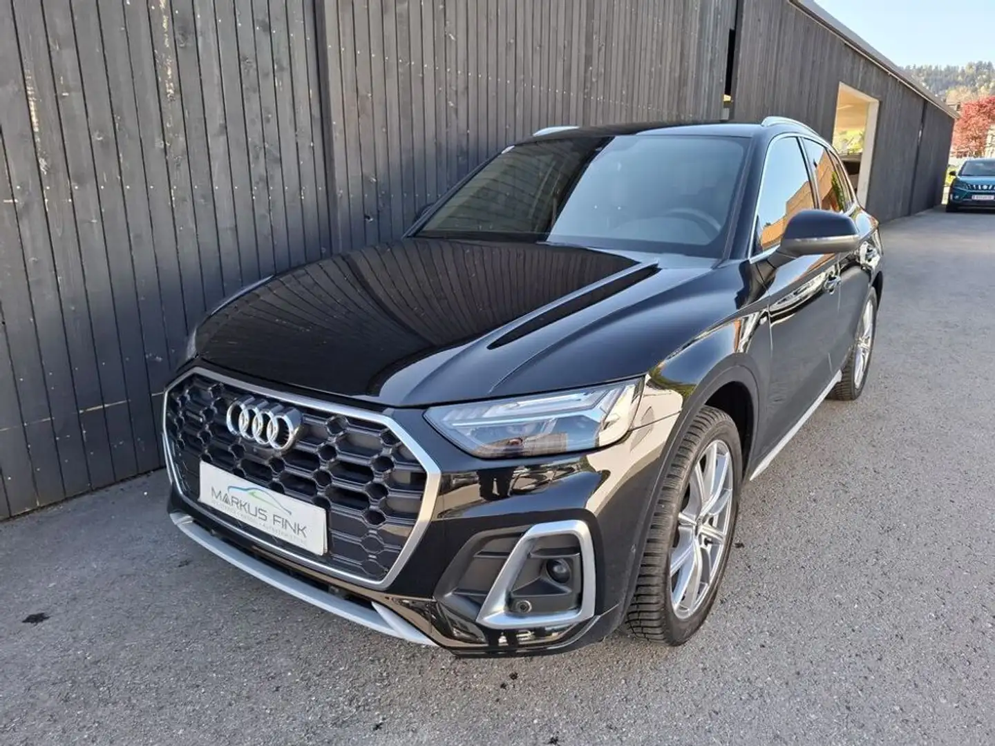 Audi Q5 40 TDI quattro S line Schwarz - 1