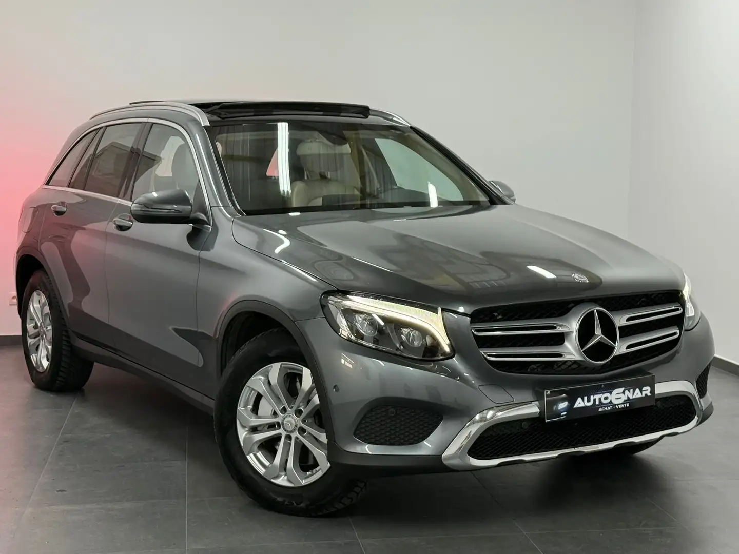 Mercedes-Benz GLC 220 d 4-Matic - EU6 - 1erMain - Navi - Toit Pano Grijs - 1