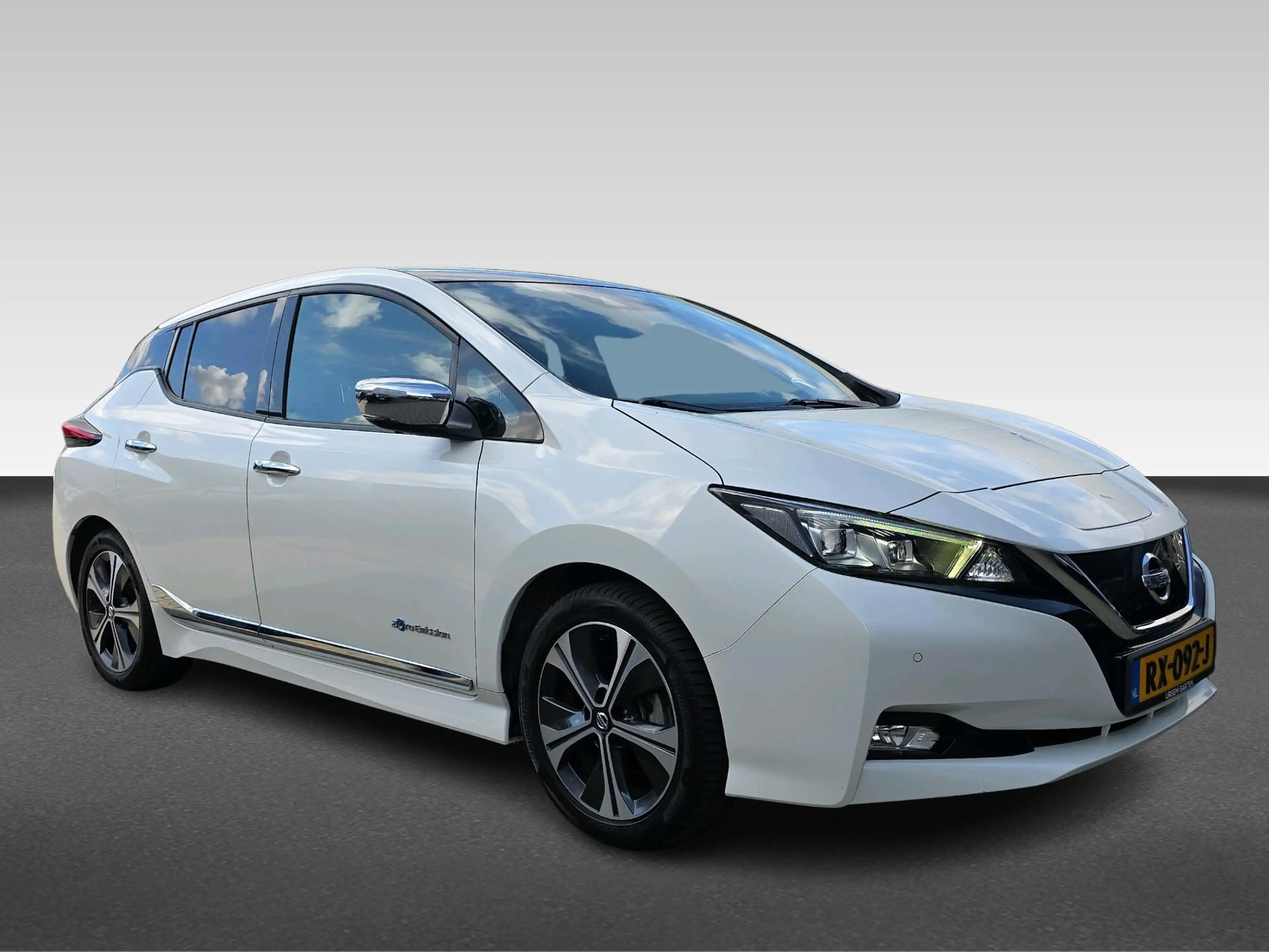 Nissan Leaf Tekna 40 kWh | Bose Audio | 360 Camera | Halfleder — photo 8