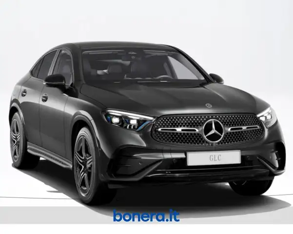 Mercedes-Benz GLC view 2