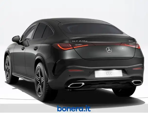 Mercedes-Benz GLC view 4