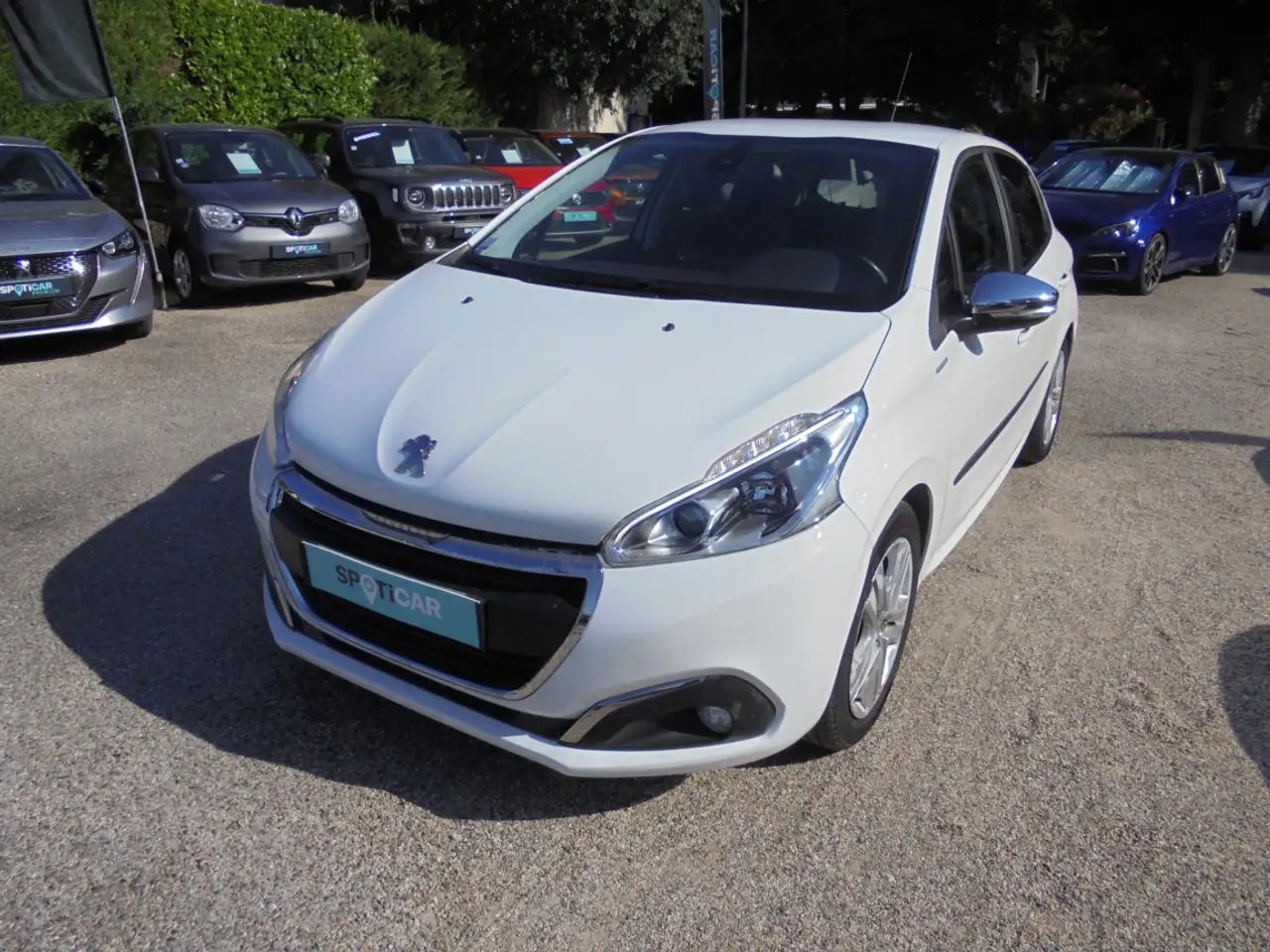 Peugeot 208 82ch BVM5 Style