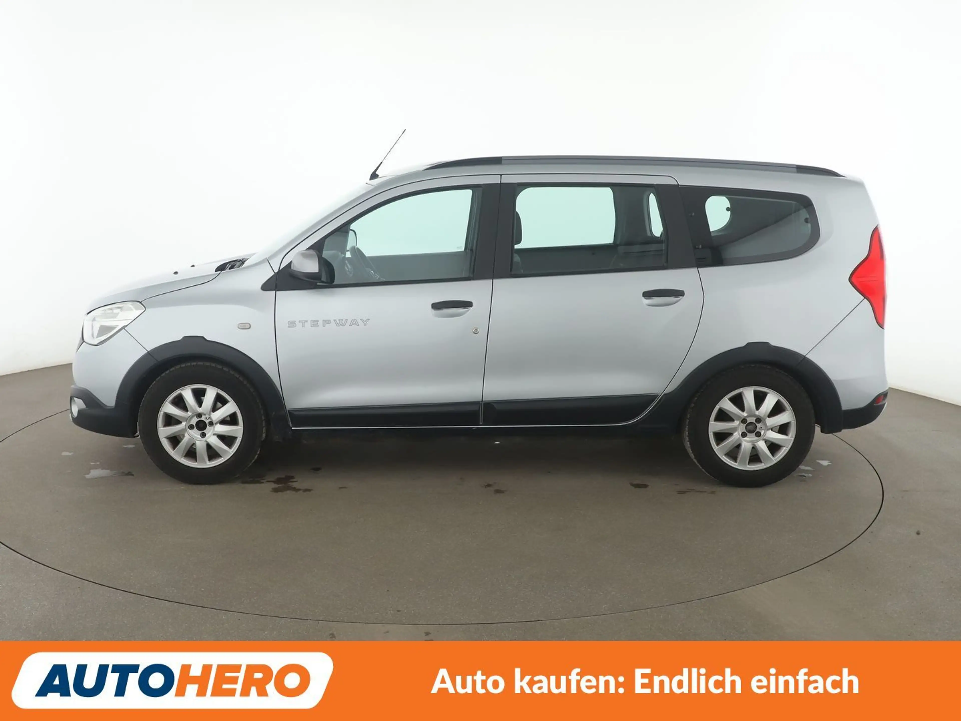 Dacia Lodgy 1.3 TCe Stepway Plus *NAVI*PDC*TEMPO*SHZ*ALU* — photo 3