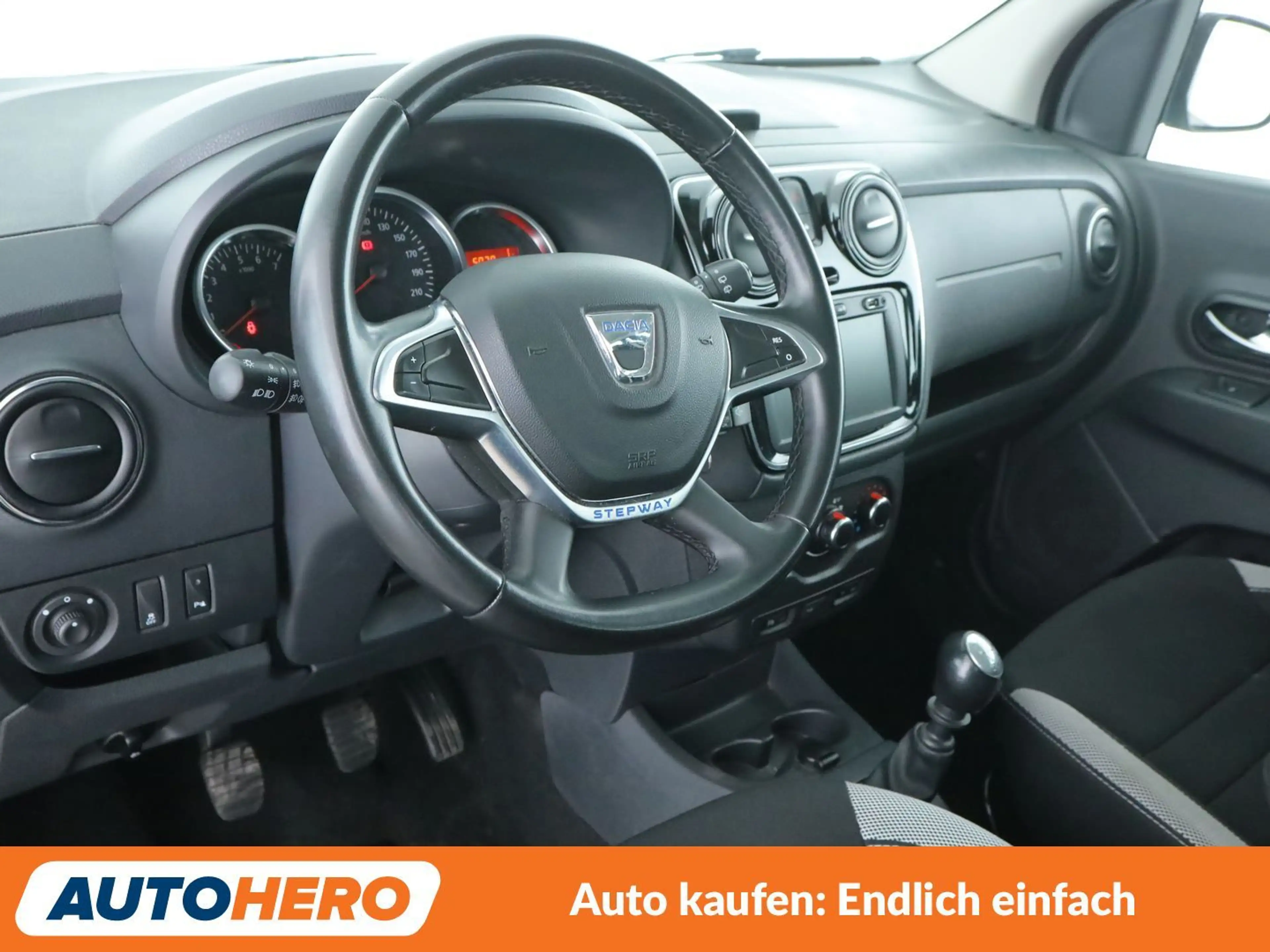 Dacia Lodgy 1.3 TCe Stepway Plus *NAVI*PDC*TEMPO*SHZ*ALU* — photo 11