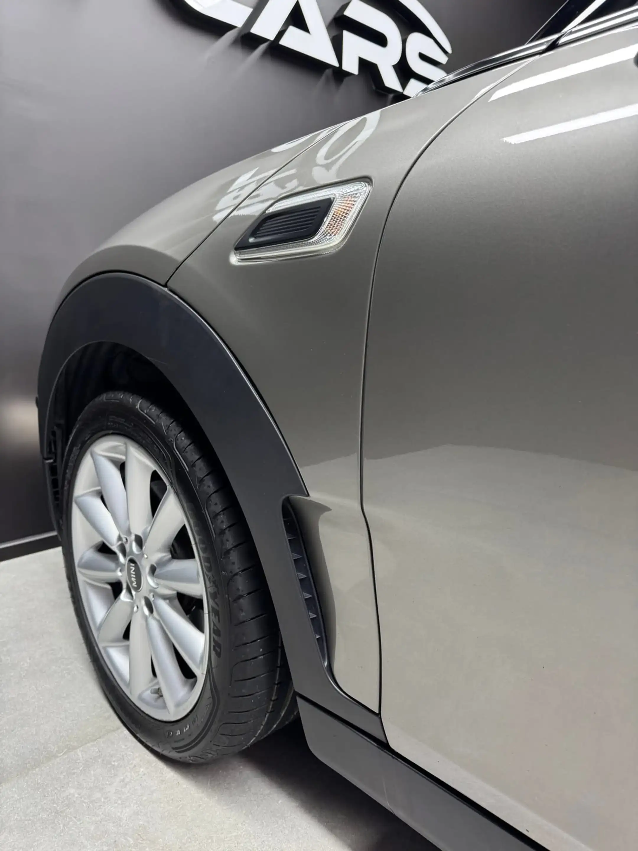 MINI Cooper Clubman Mini Clubman 1.5A Cooper OPF — photo 9