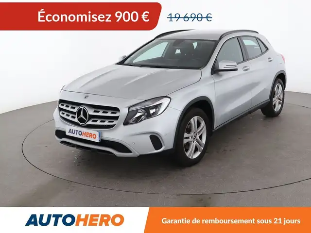 Mercedes-Benz GLA 180 180 Intuition