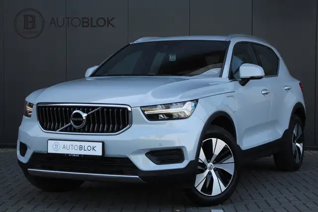 Volvo XC40 1.5 T4 Recharge Inscription Expression| Apple CarP