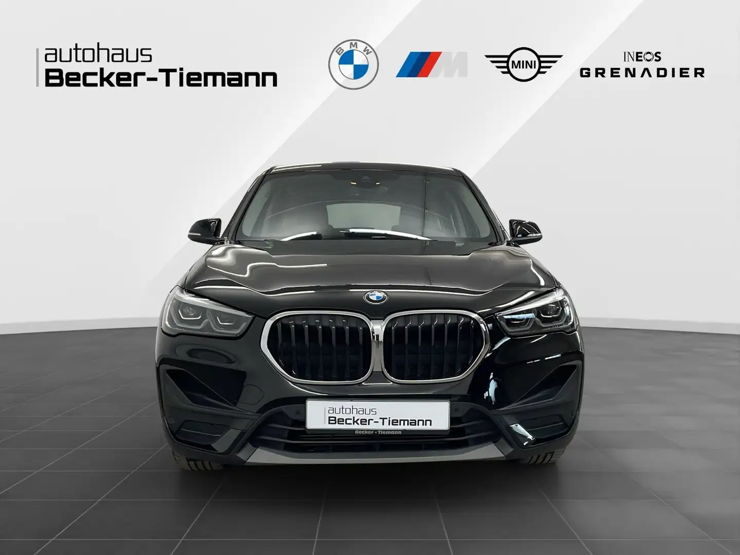 BMW X1 sDrive18d Navi,Klimaautomatik,Rückfahrkamera Schwarz - 2