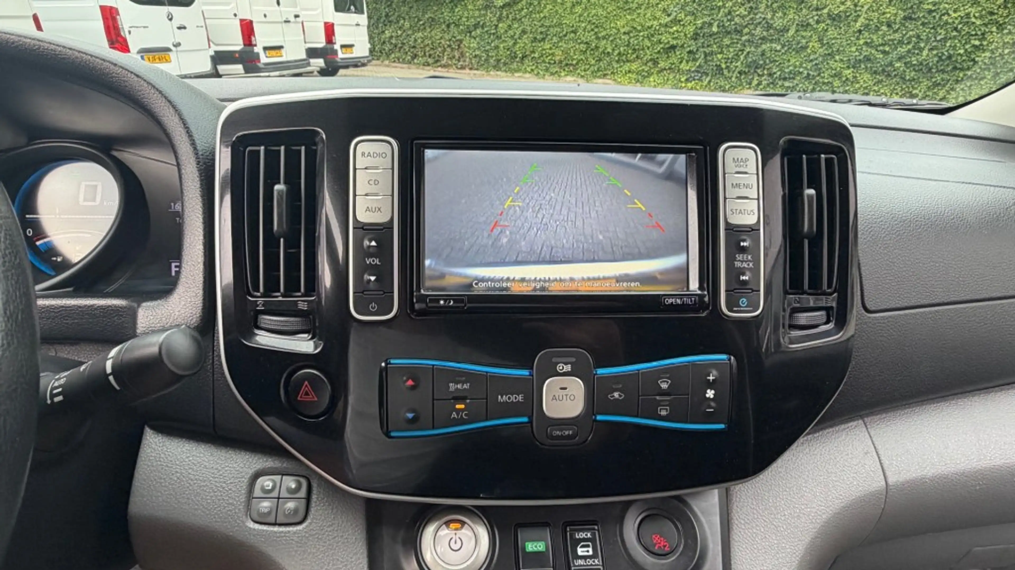 Nissan E-NV200 ZERO EMISSIE 40KWH 80KW 120PK AIRCO/ NAVIGATIE/ CR — photo 22